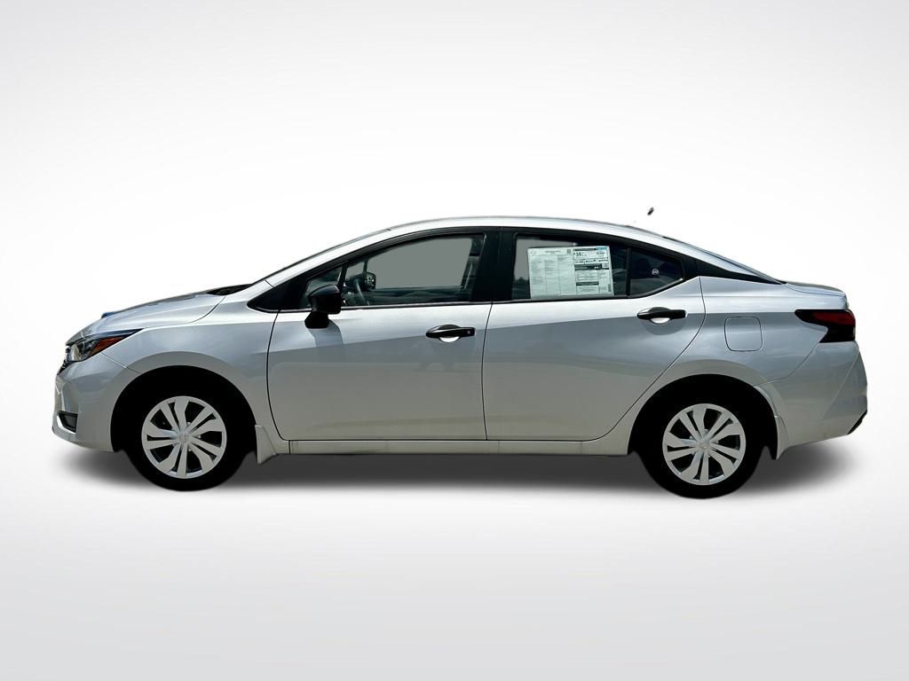 2025 Nissan Versa S photo 2