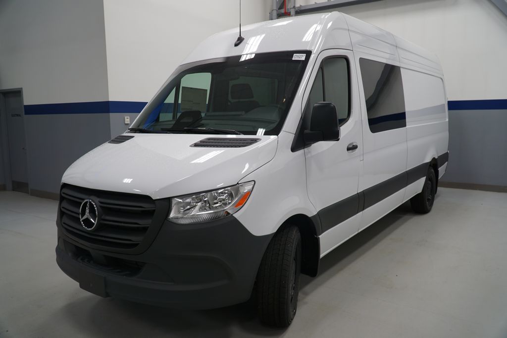 2025 Mercedes-Benz Sprinter Cargo Van Base's photo