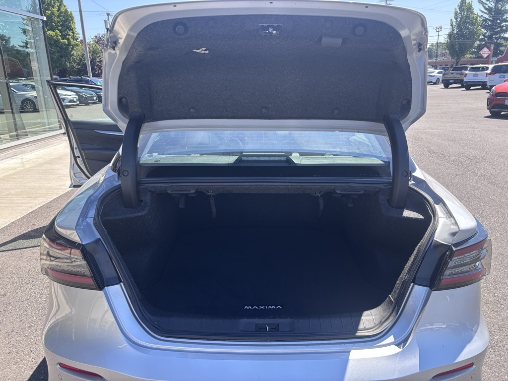 2023 Nissan Maxima SV photo 17