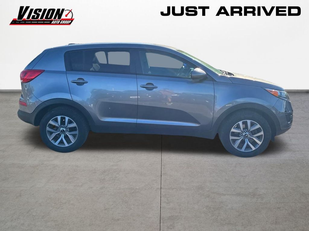 2015 Kia Sportage LX photo 4