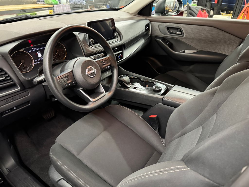 2023 Nissan Rogue S photo 11