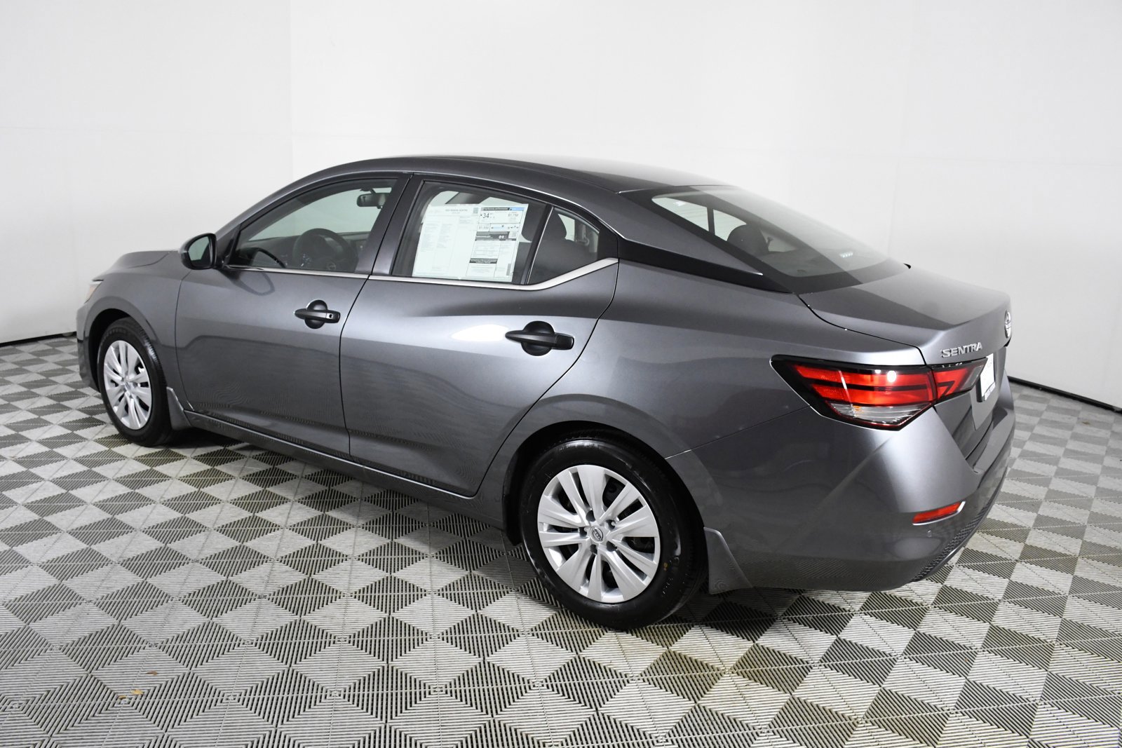 2025 Nissan Sentra S photo 4