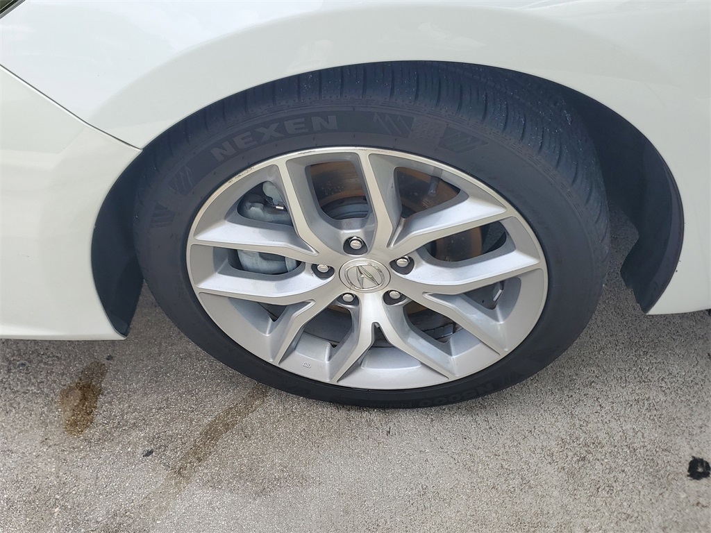 2019 Acura ILX Base photo 4