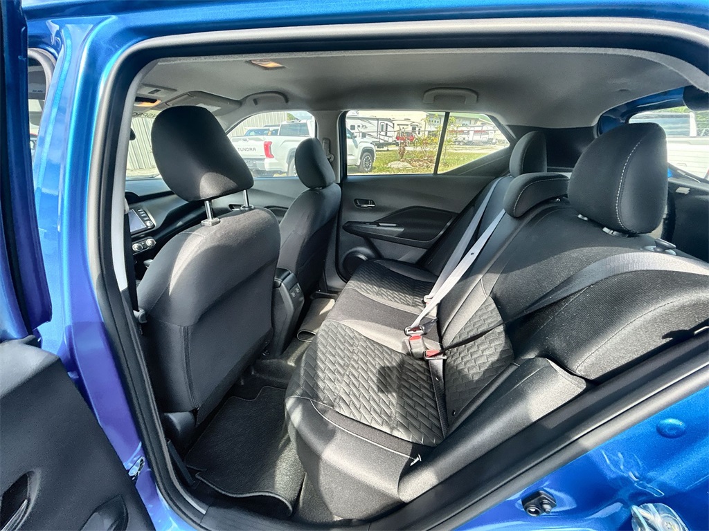2024 Nissan Kicks SV photo 11