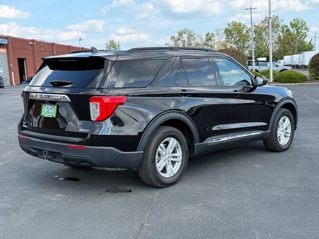 2022 Ford Explorer XLT photo 3