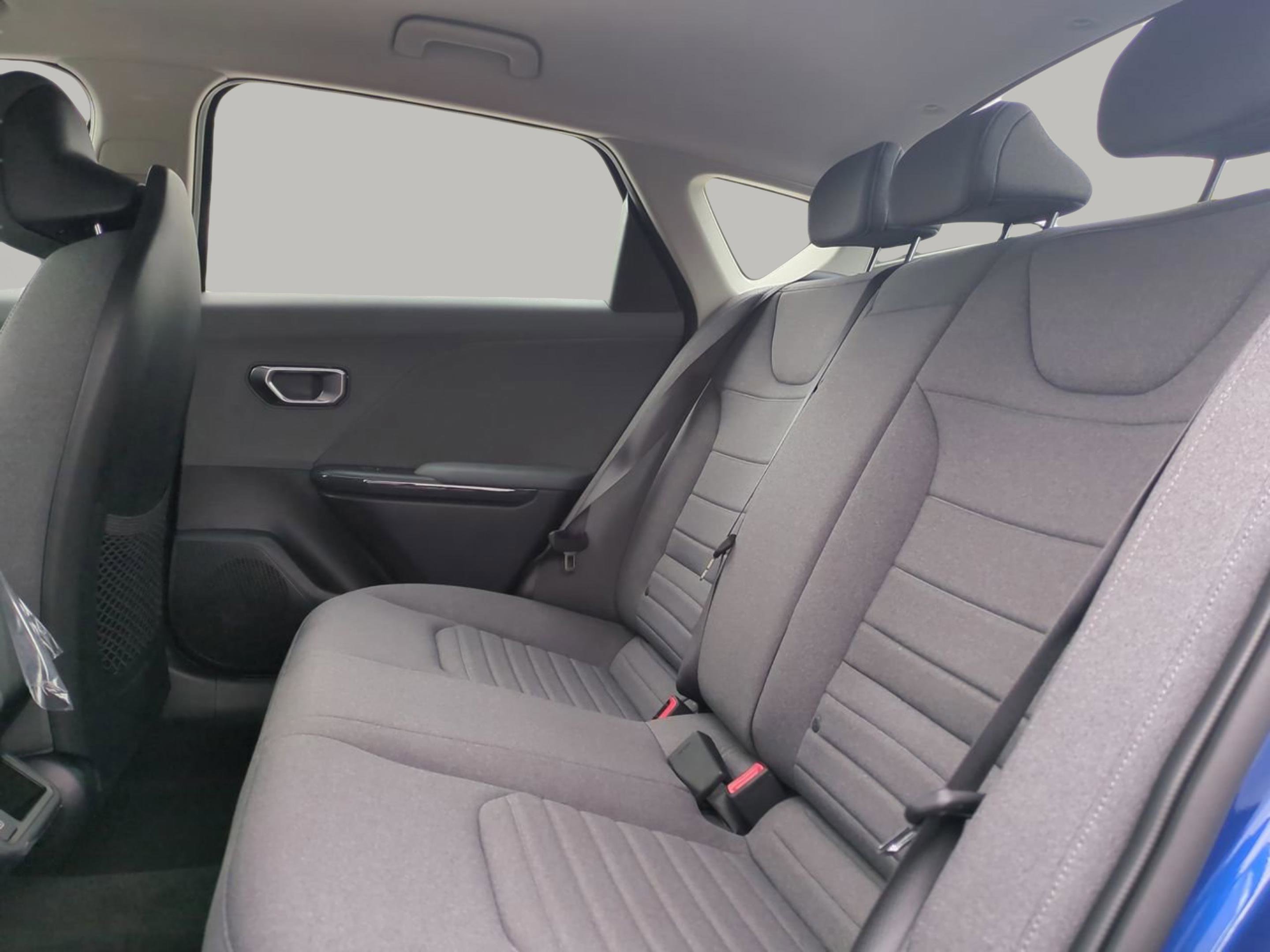 2025 Kia K4 EX photo 9