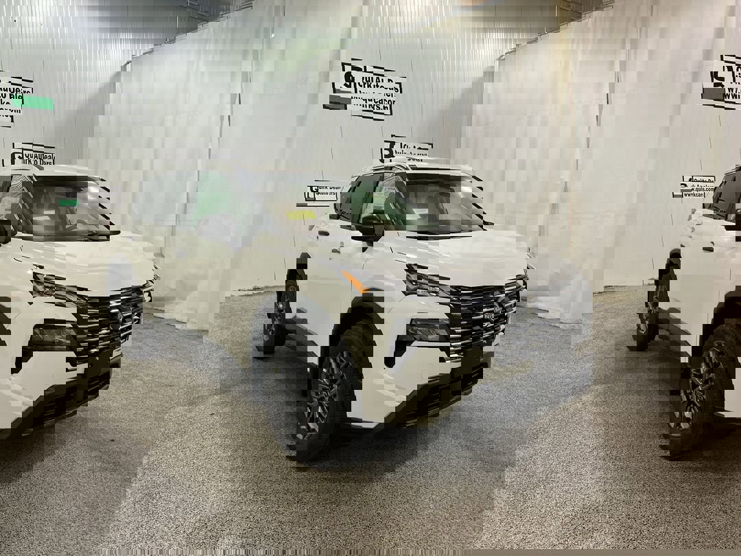 2026 Nissan Rogue S photo 3