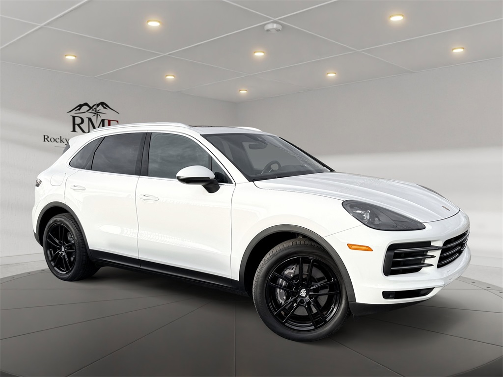 2023 Porsche Cayenne Base's photo