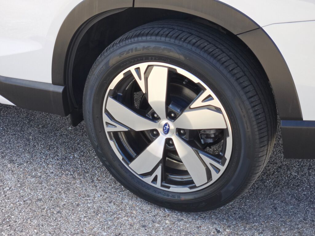 2021 Subaru Forester Touring photo 12