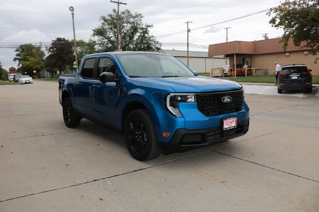 2025 Ford Maverick Lariat photo 4