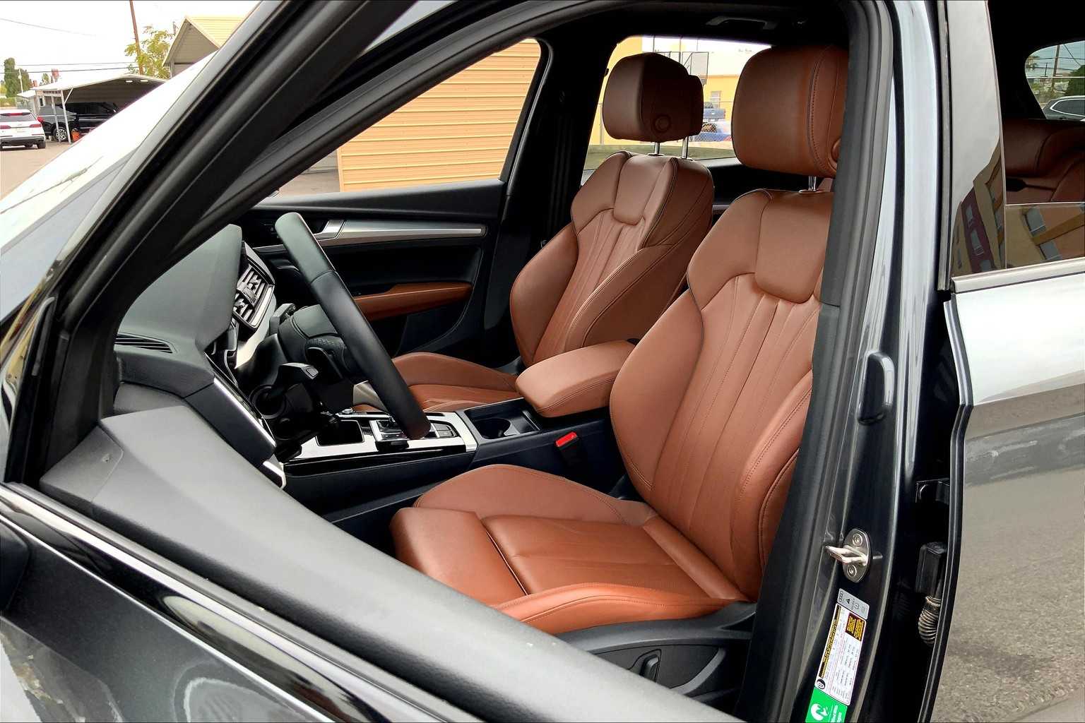 2025 Audi Q5 S line Premium 45 TFSI photo 6