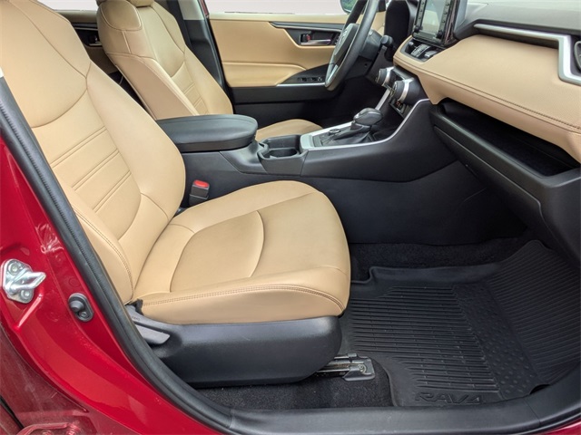 2021 Toyota RAV4 Hybrid XLE Premium photo 27