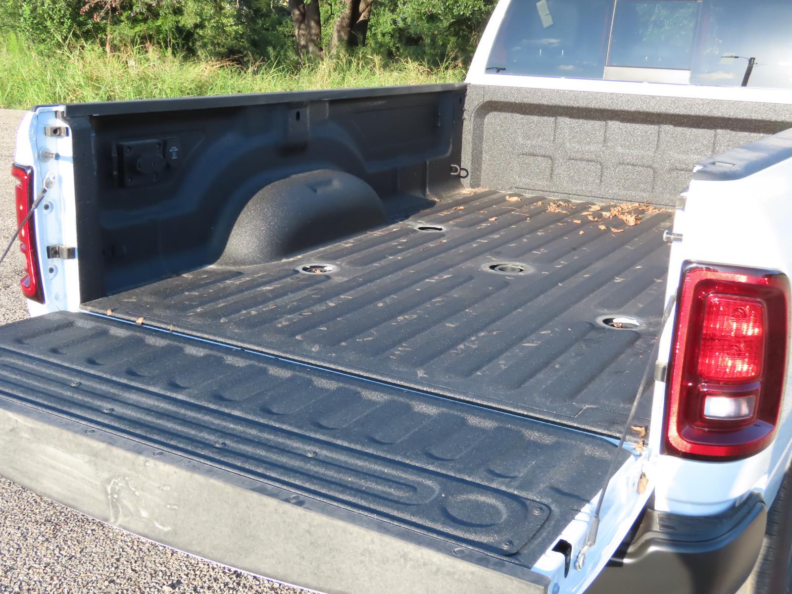 2026 Ram 2500 Tradesman photo 17