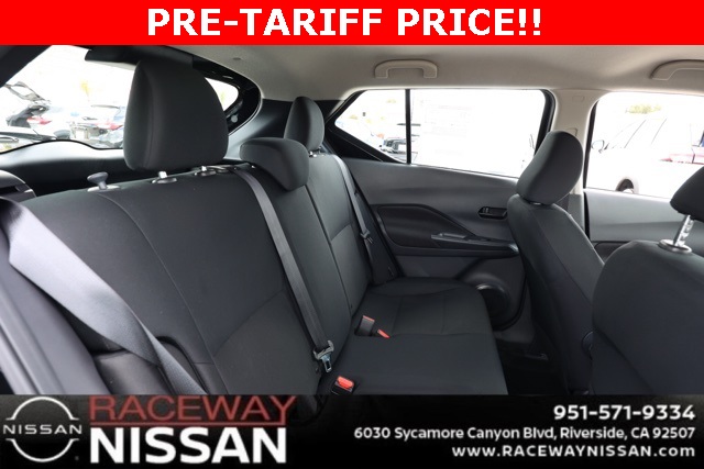 2025 Nissan Kicks Play S photo 16
