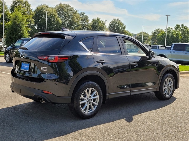 2023 Mazda CX-5 2.5 S Preferred photo 2