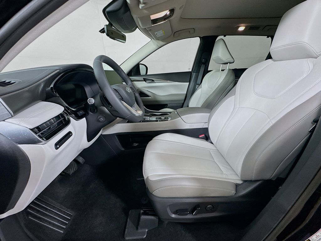 2026 Infiniti QX60 Luxe photo 19