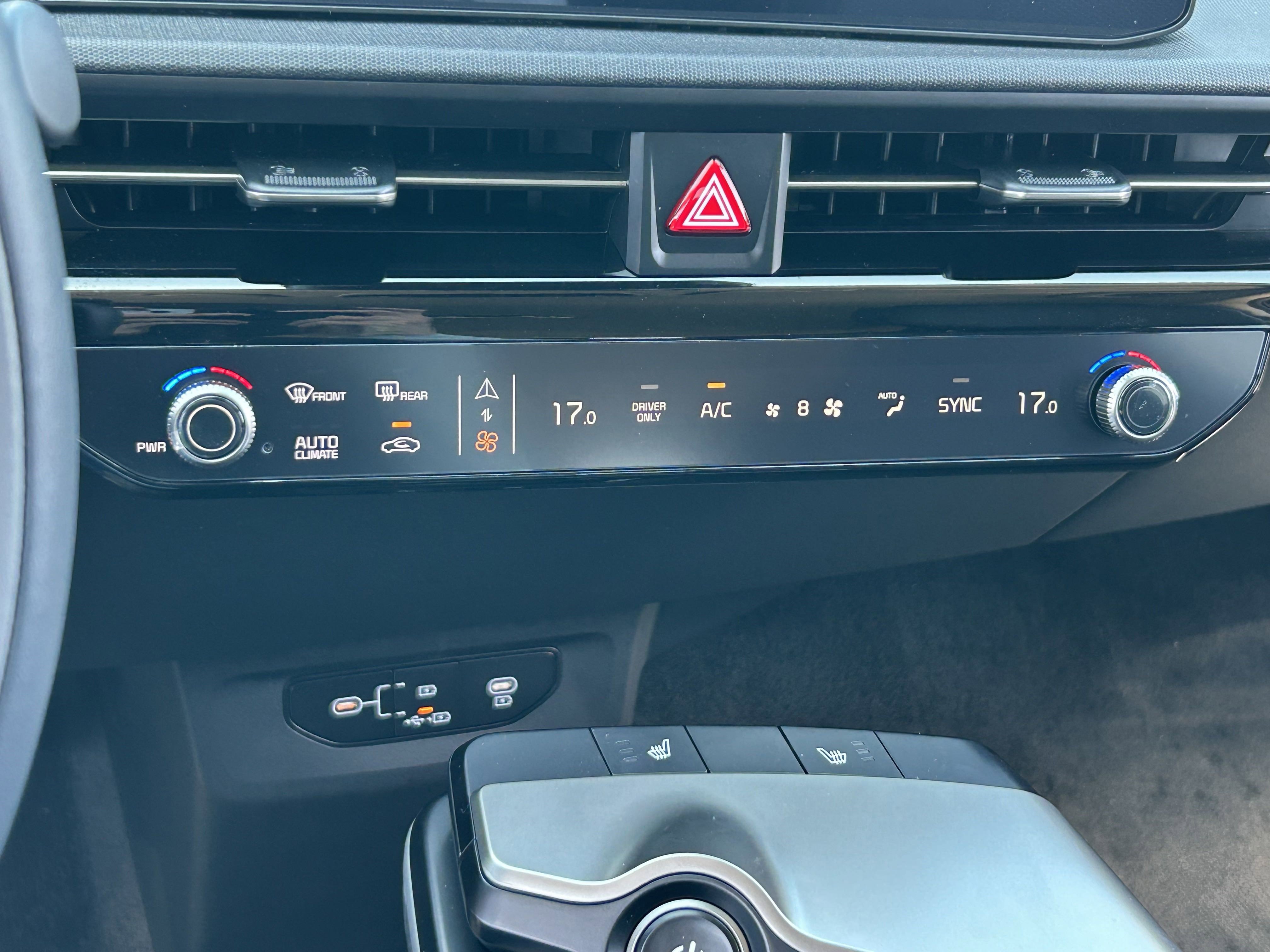 2025 Kia EV6 Light photo 7