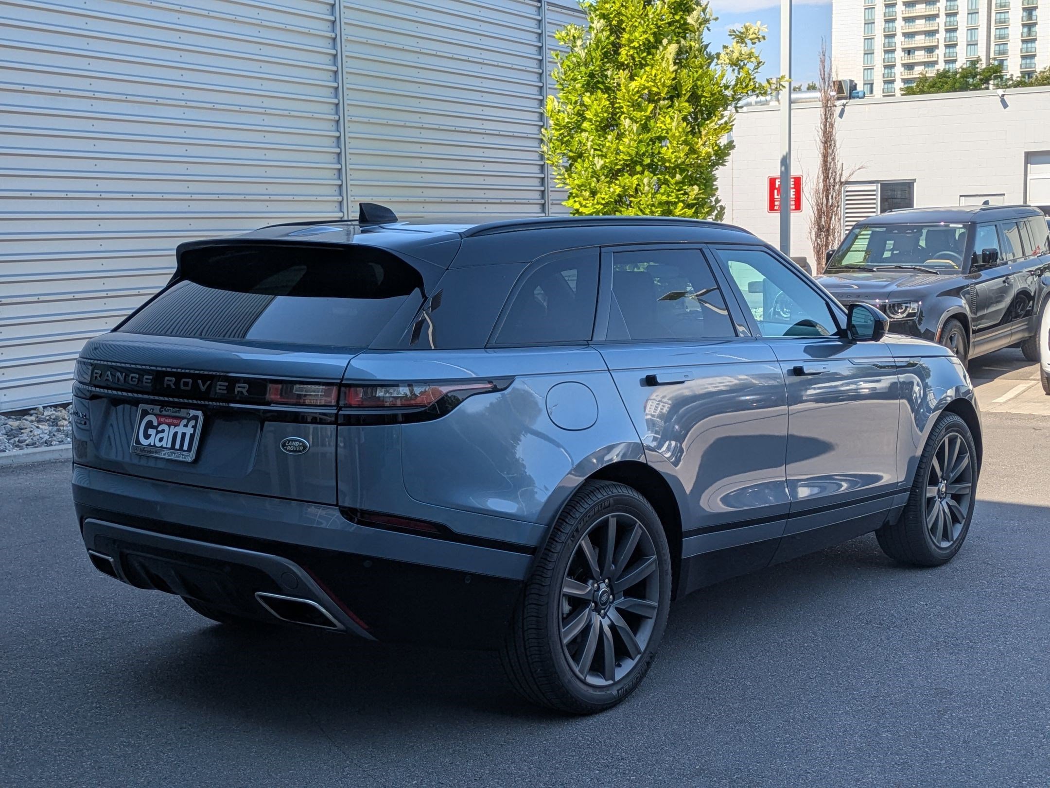 2020 Land Rover Range Rover Velar R-Dynamic HSE photo 3