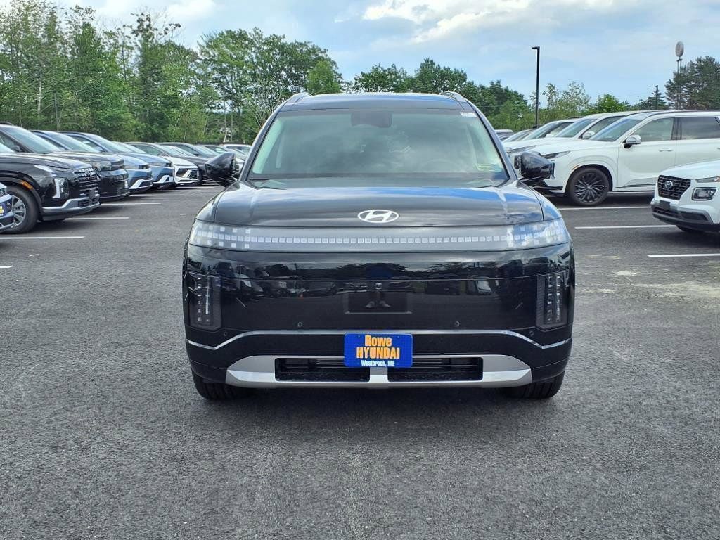 2026 Hyundai Ioniq SEL photo 2