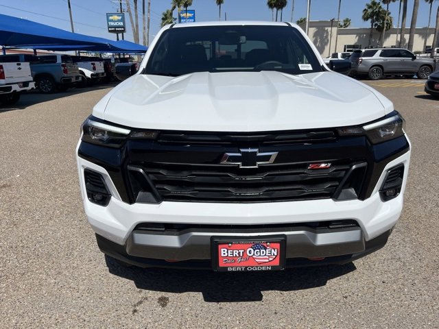 2025 Chevrolet Colorado Z71 photo 2