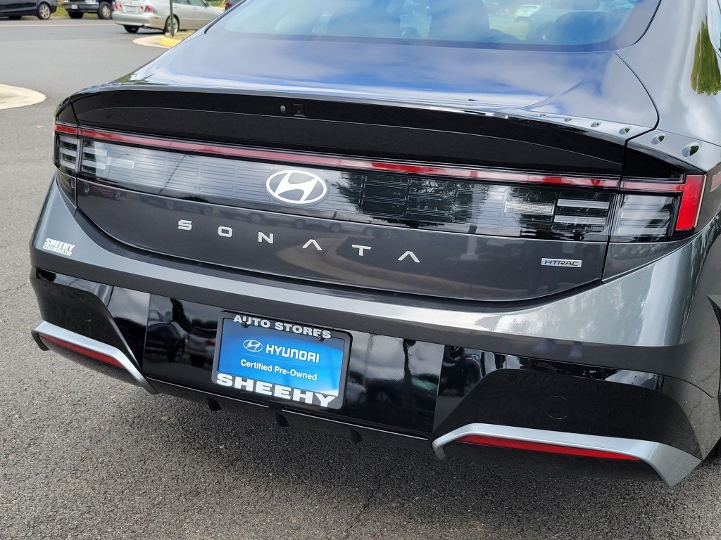 2025 Hyundai Sonata SEL photo 4
