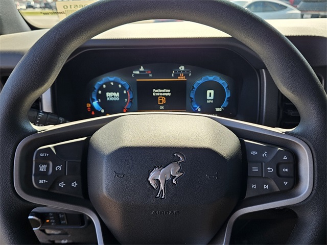 2025 Ford Bronco Base photo 23
