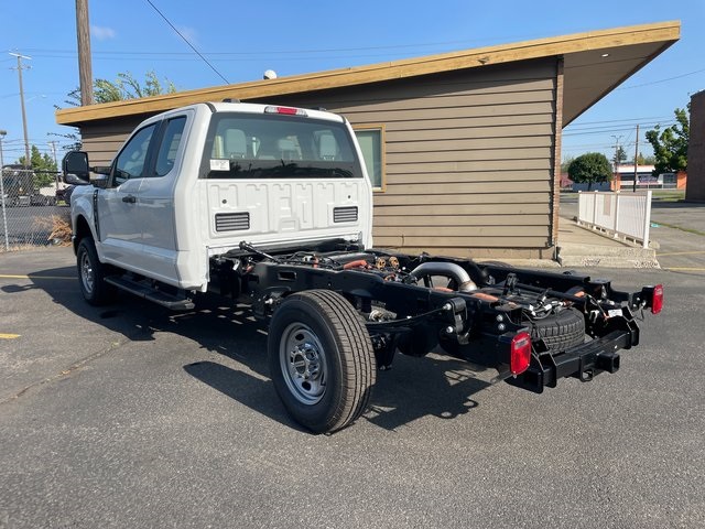 2026 Ford F-250 photo 13