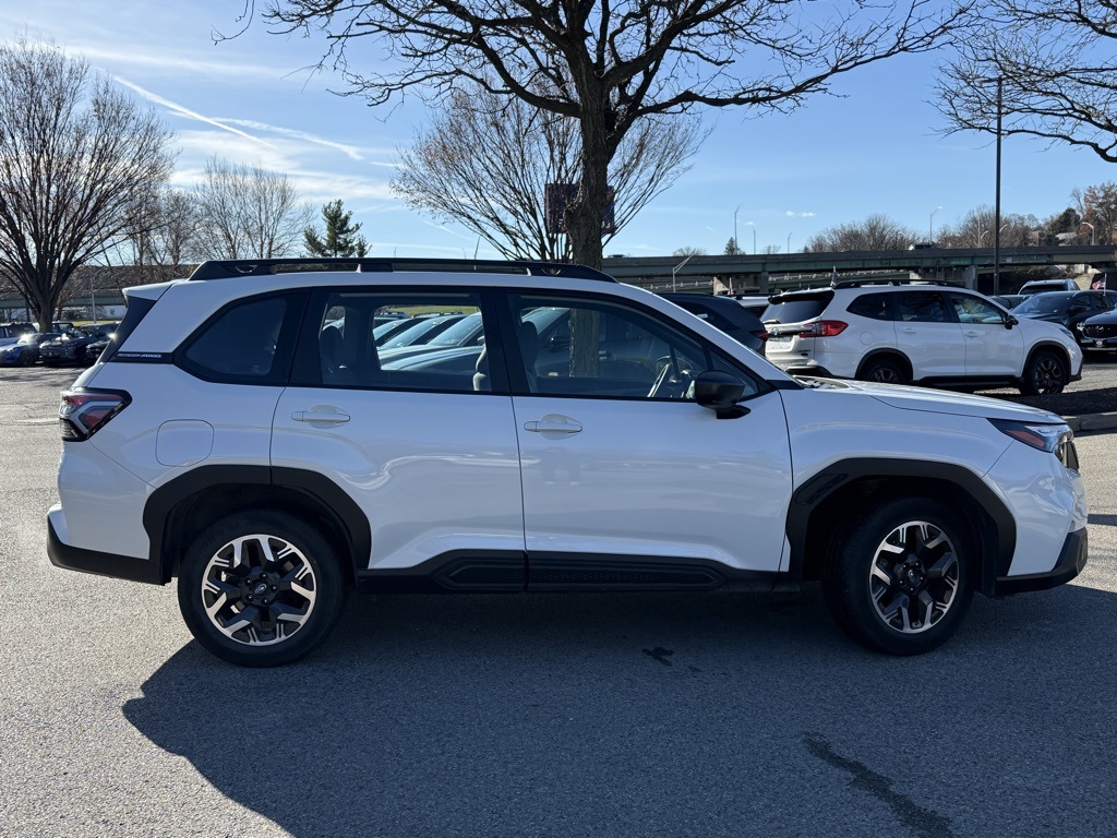 2025 Subaru Forester Base photo 4