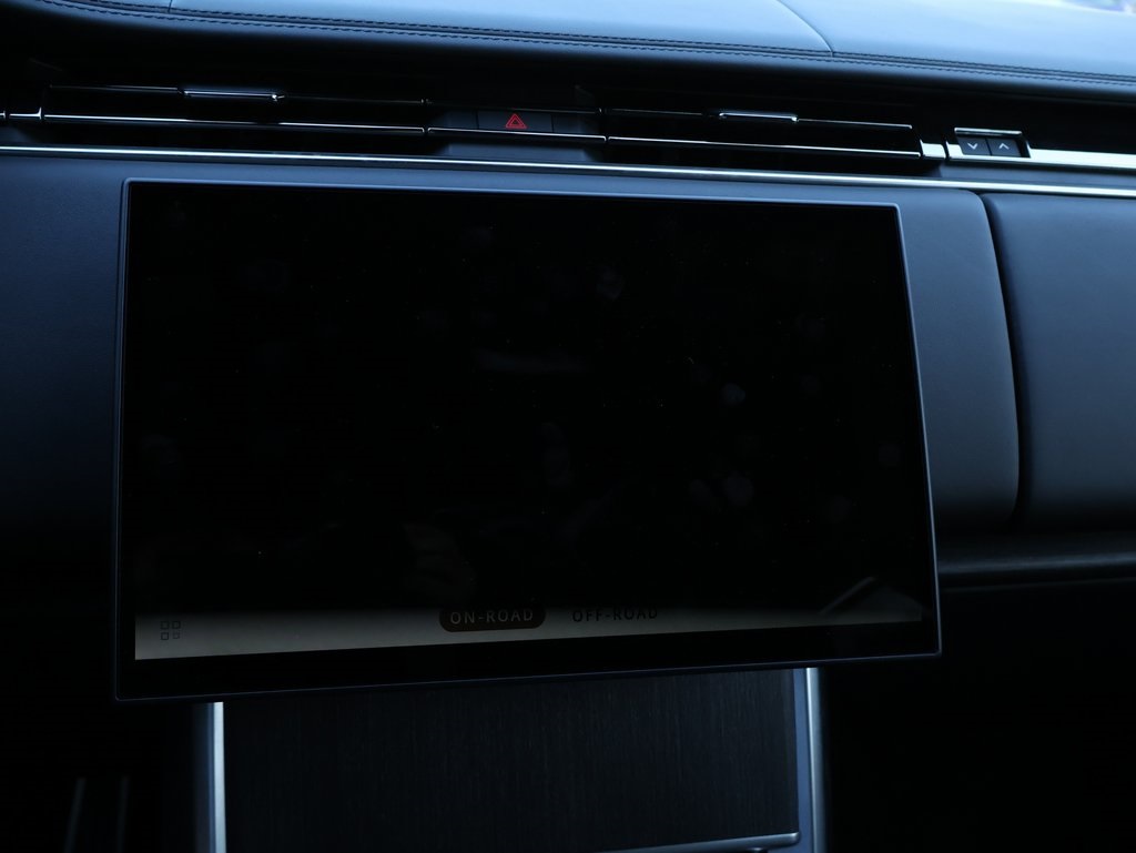 2025 Land Rover Range Rover SE photo 22