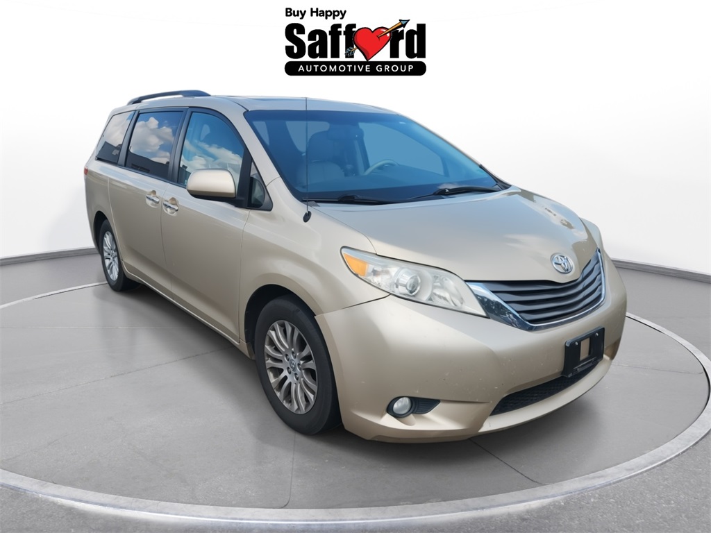 2014 Toyota Sienna XLE photo 7