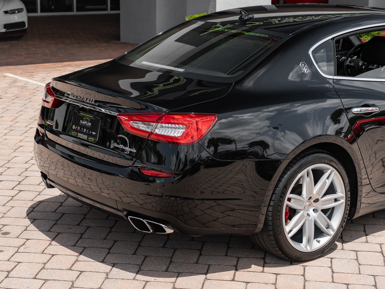 2014 Maserati Quattroporte GTS photo 3