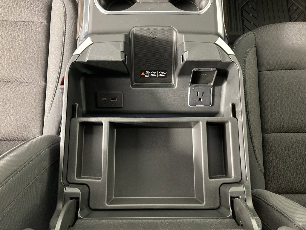 2026 Chevrolet Silverado 2500HD LT photo 9