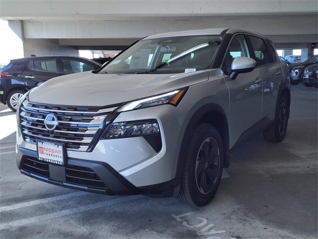 2025 Nissan Rogue SV photo 3