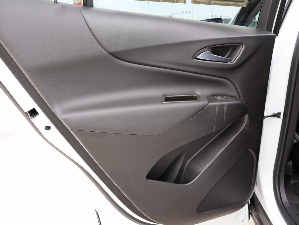 2023 Chevrolet Equinox LT photo 16