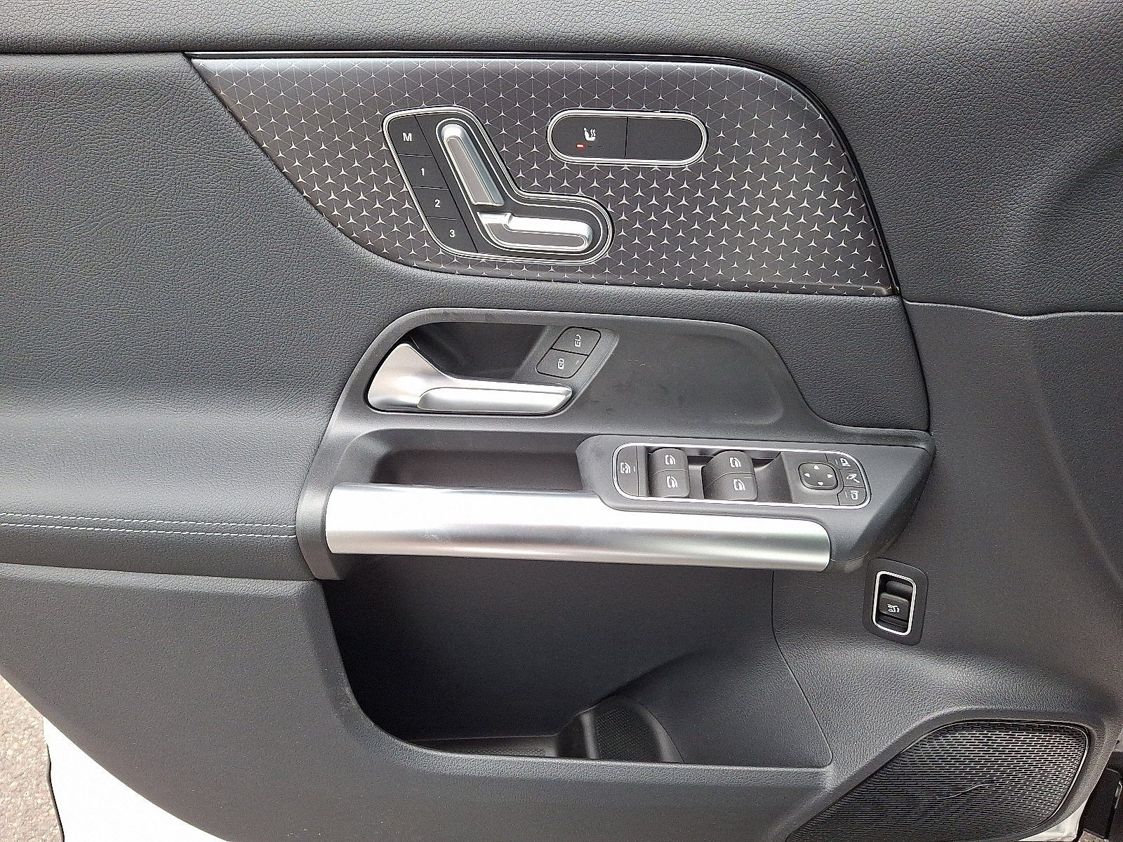 2026 Mercedes Benz GLA 250 4MATIC photo 7