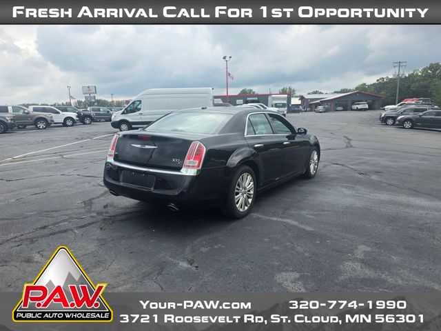 2013 Chrysler 300 photo 7