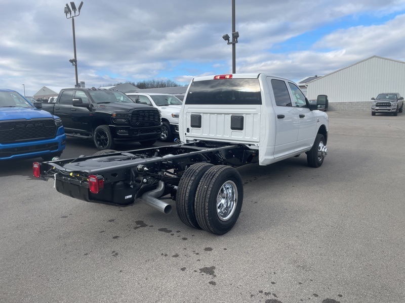 2026 Ram 3500 Tradesman photo 3