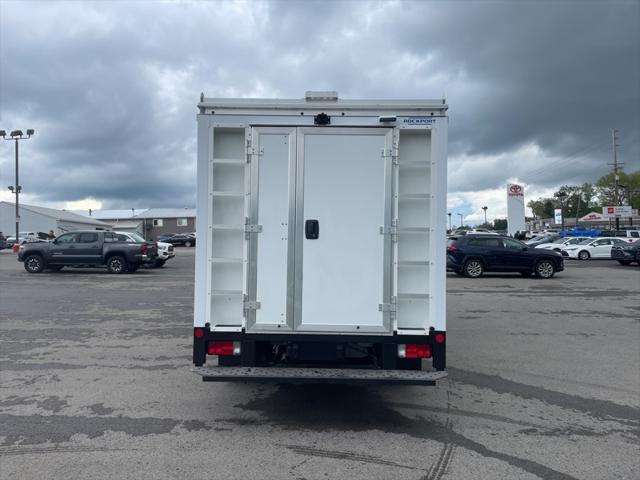 2024 Ram 3500 Cutaway photo 4