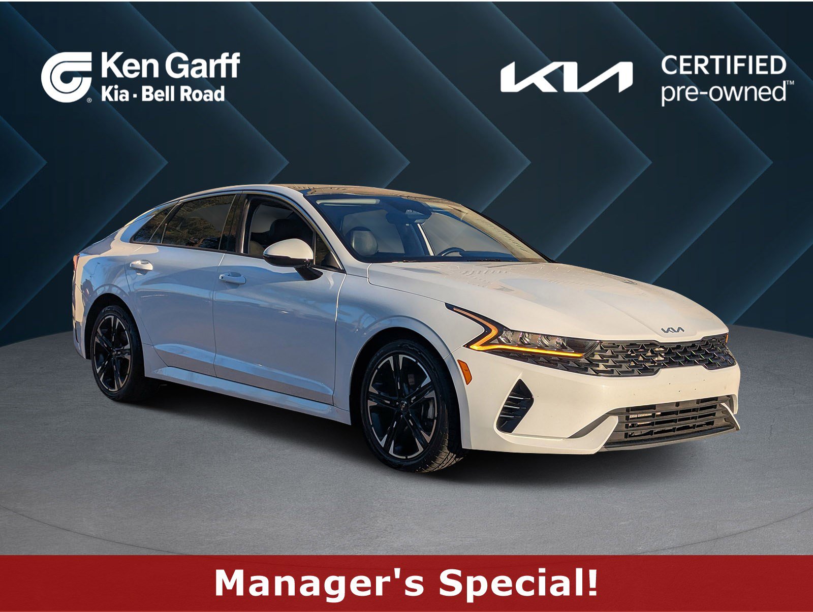 2022 Kia K5 EX's photo