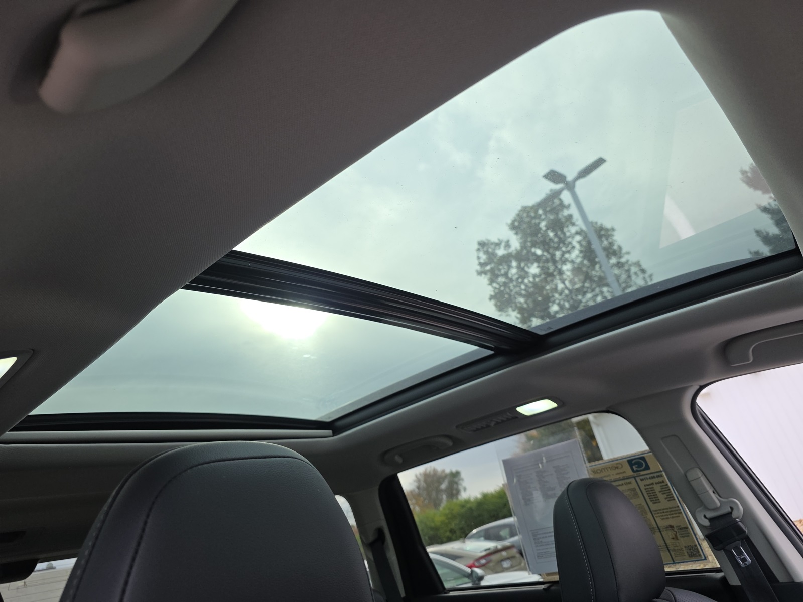 2022 Subaru Ascent Touring photo 3