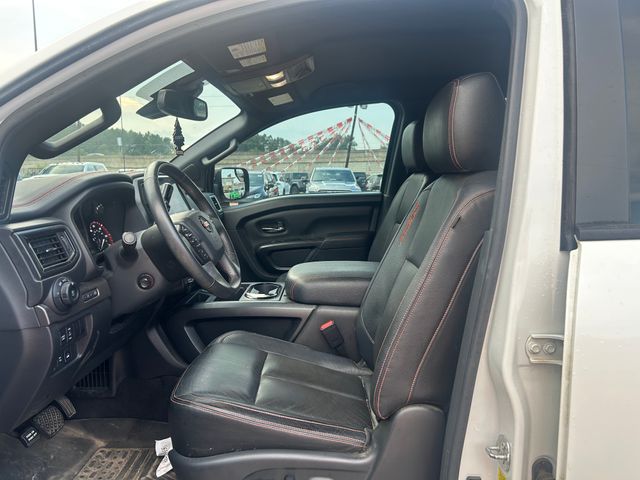 2021 Nissan Titan PRO-4X Crew Cab photo 5