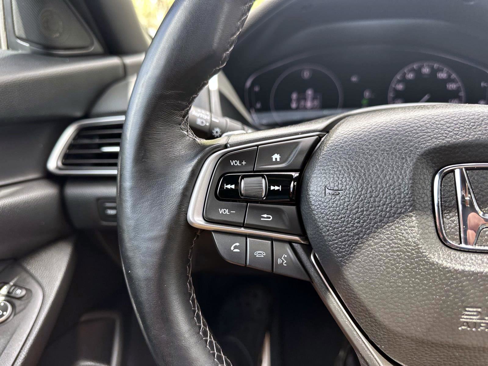 2022 Honda Accord Sport 2.0T photo 26