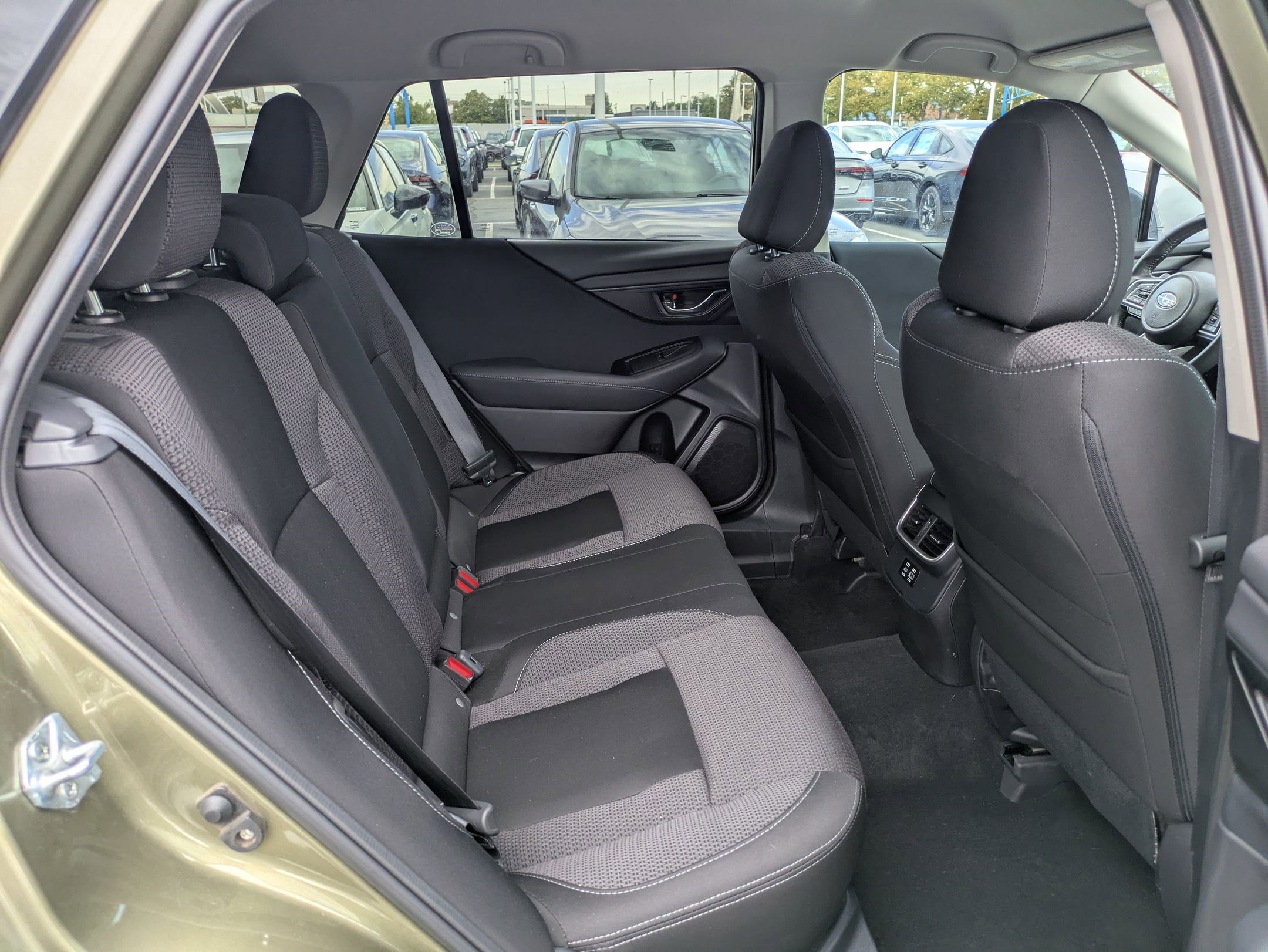 2023 Subaru Outback Premium photo 28