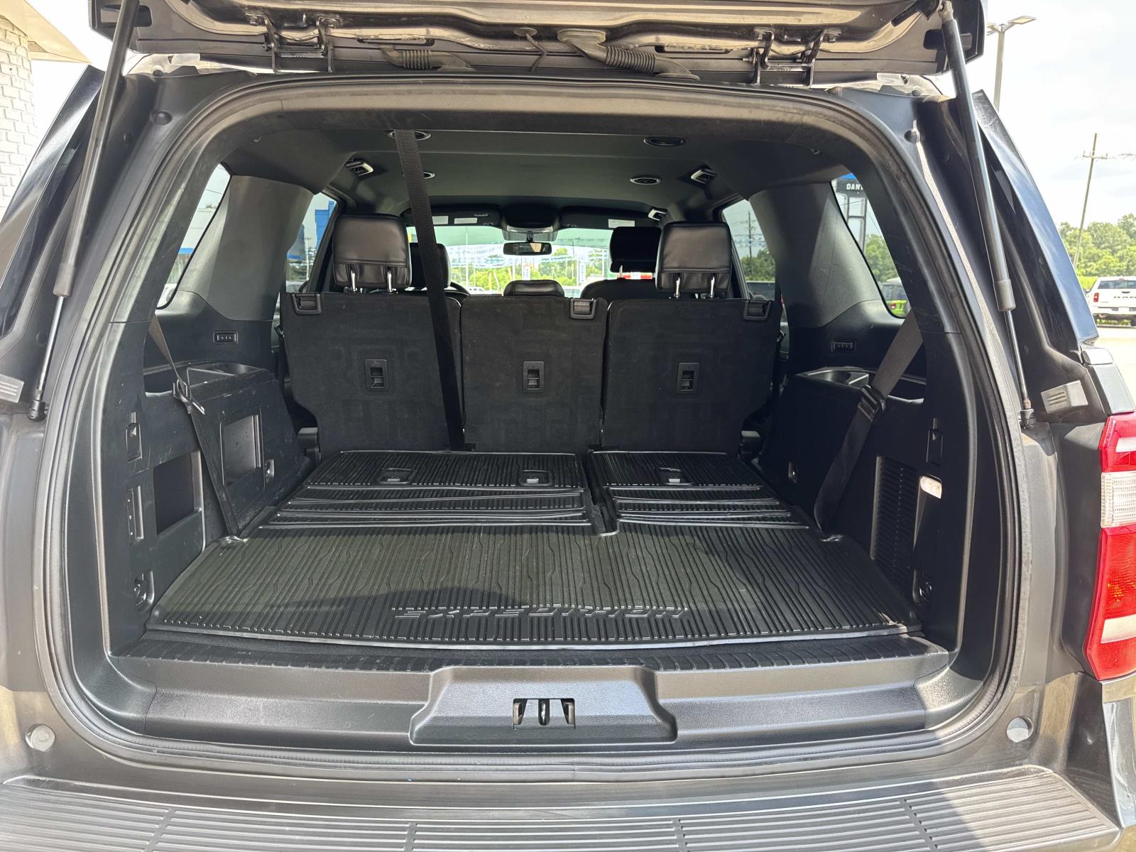 2019 Ford Expedition XLT photo 7