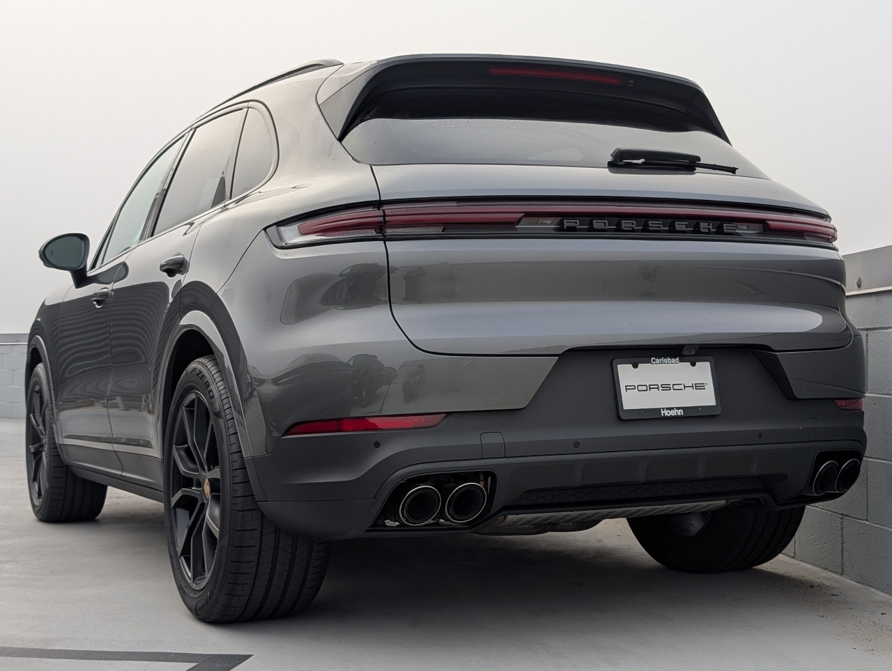 2026 Porsche Cayenne photo 3