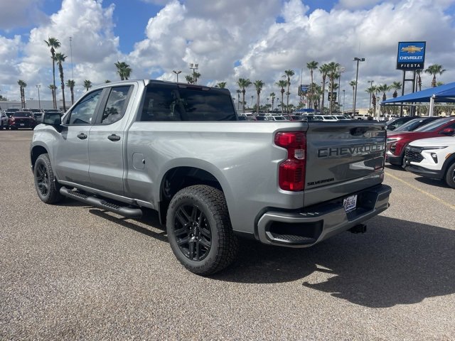 2026 Chevrolet Silverado 1500 Custom photo 5