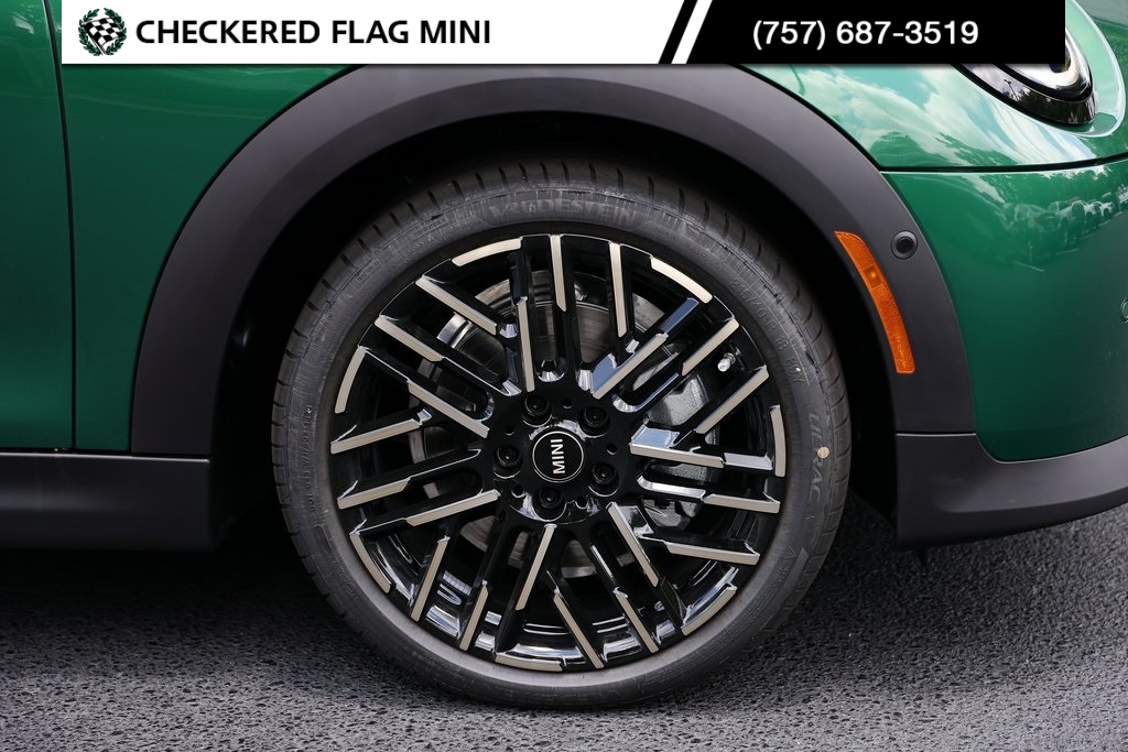 2025 Mini Cooper S Iconic photo 4