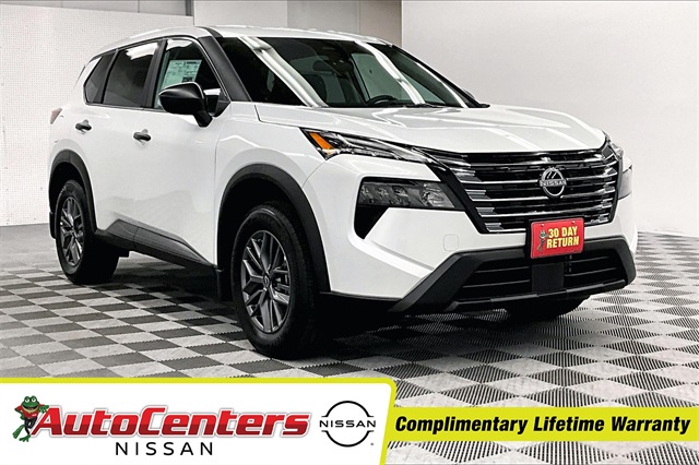 2025 Nissan Rogue S's photo