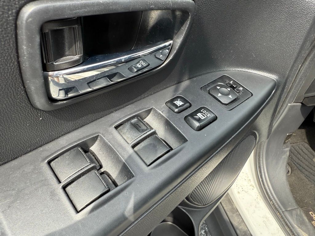 2020 Mitsubishi Outlander Sport ES photo 3