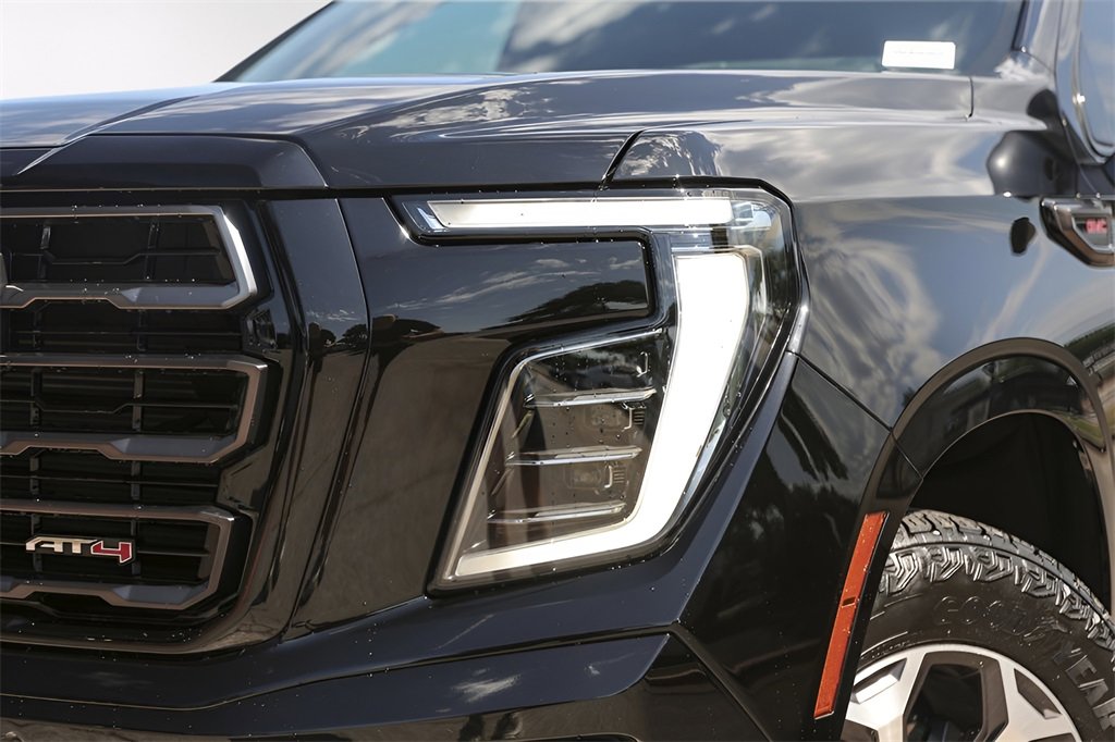 2025 Gmc Yukon AT4 Ultimate photo 2